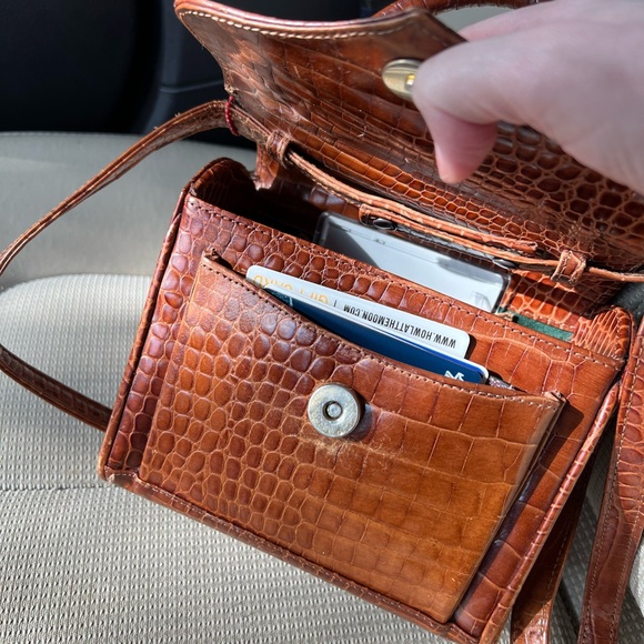 Vicenza Inc Crocodile leather bag - Picture 4 of 5